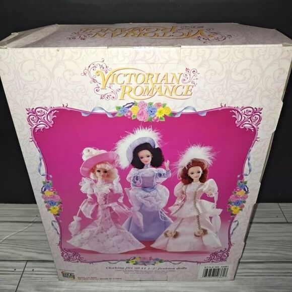 Jakks Pacific # 10361 Victorian Romance Collectible Toy Doll New In Box Rare - Picture 9 of 11